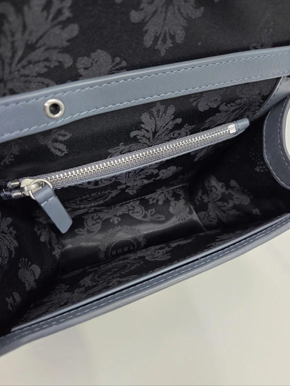 EXCELLENT LE TANNEUR ROSE CROSSBODY BAG - CLAY BLUE SMOOTH LEATHER